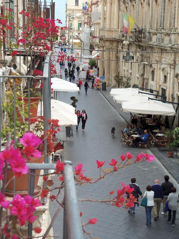 Centro Storico B&B Noto Eksteriør bilde